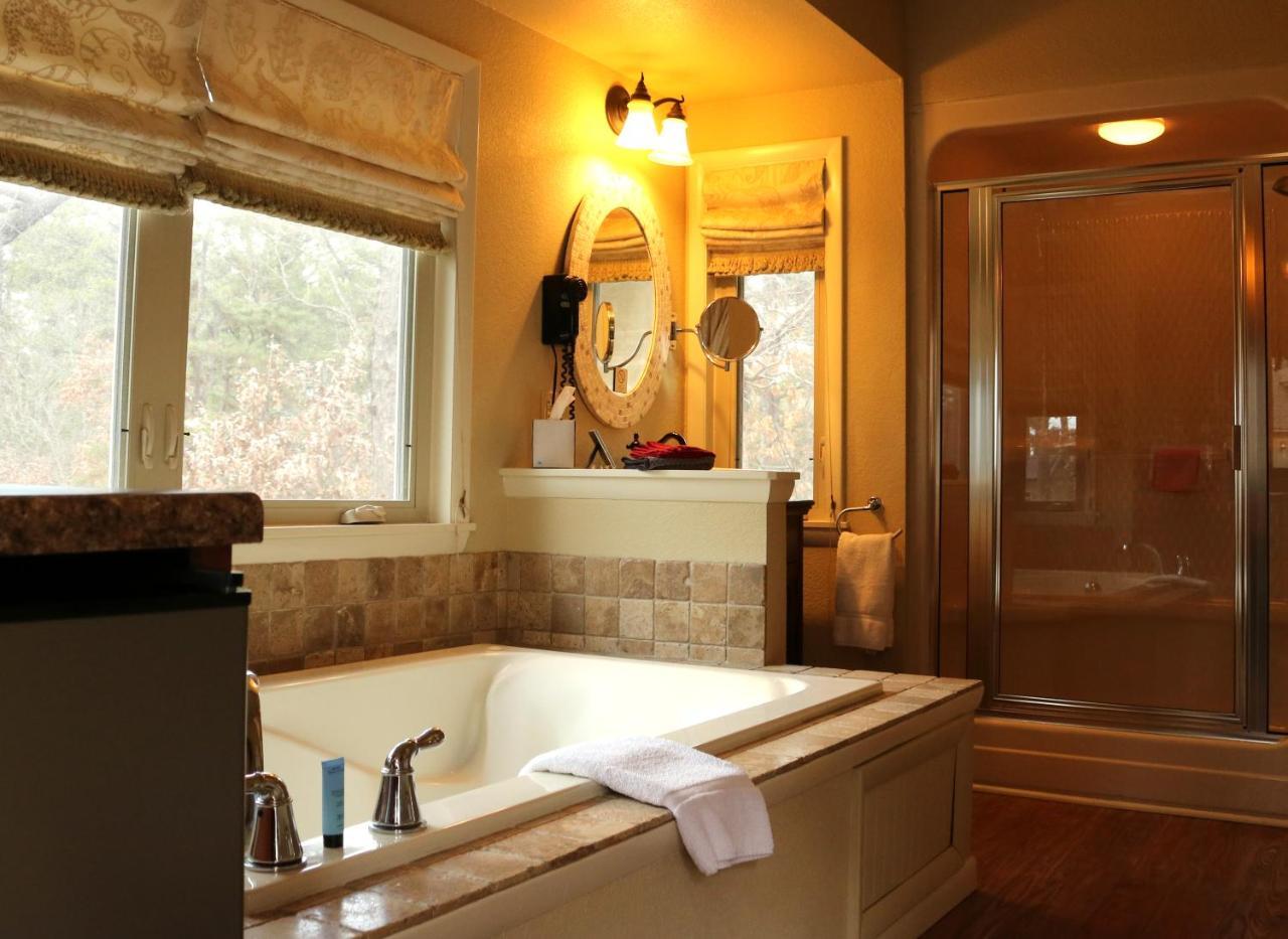 The Grand Treehouse Resort Eureka Springs Exterior foto