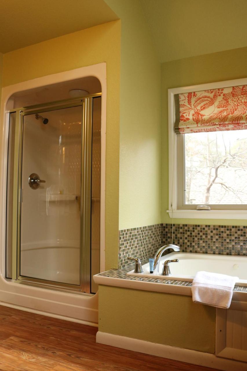 The Grand Treehouse Resort Eureka Springs Exterior foto